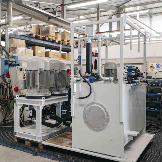064 - Powerhydraulik